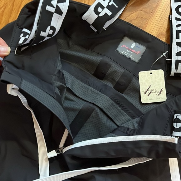 Free People Zephyr Ski Shell Pants Size XS NWT - Picture 11 of 16